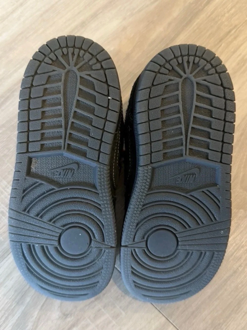 Nike Air Jordan 1 Low x Travis Scott Black Phantom Youth 9C